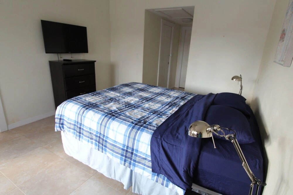 Beautiful Gulf Coast Living on the Canal - Three Bedroom Home