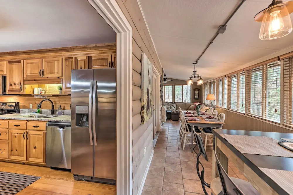 Stunning Ellijay Cabin w/ Community Amenities