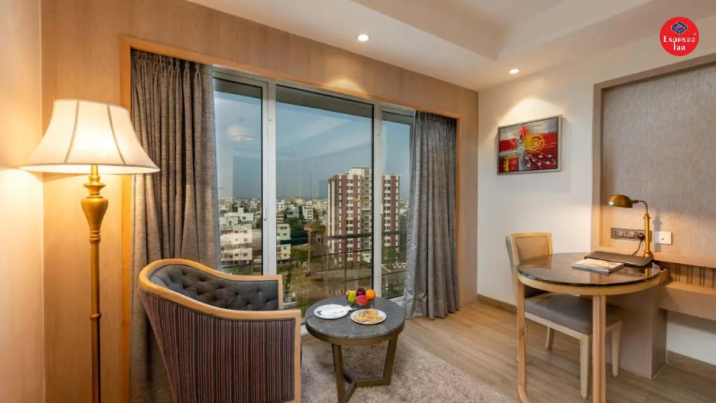 Express Inn The Business Luxury Hotel