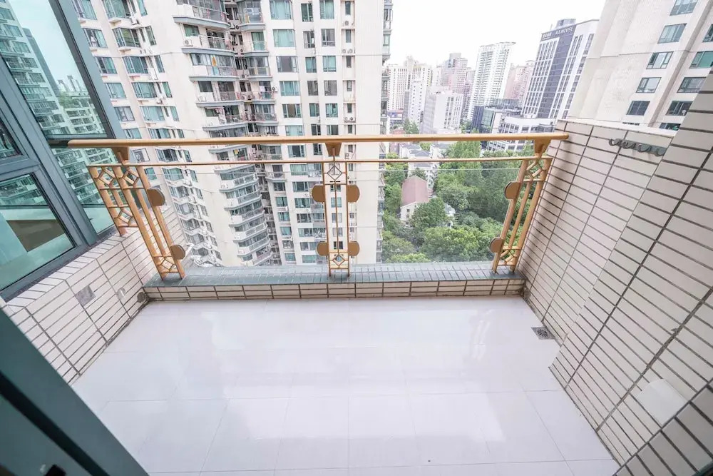 Tyms Xujiahui Premium 2BR APT Metro