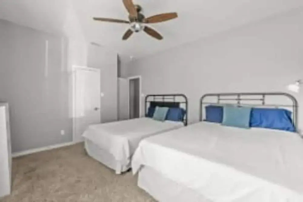 Large 3BD 2BR Lower Bishop Arts Near Downtown Dallas