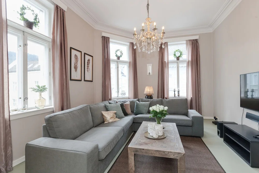 Exclusive apartment in city