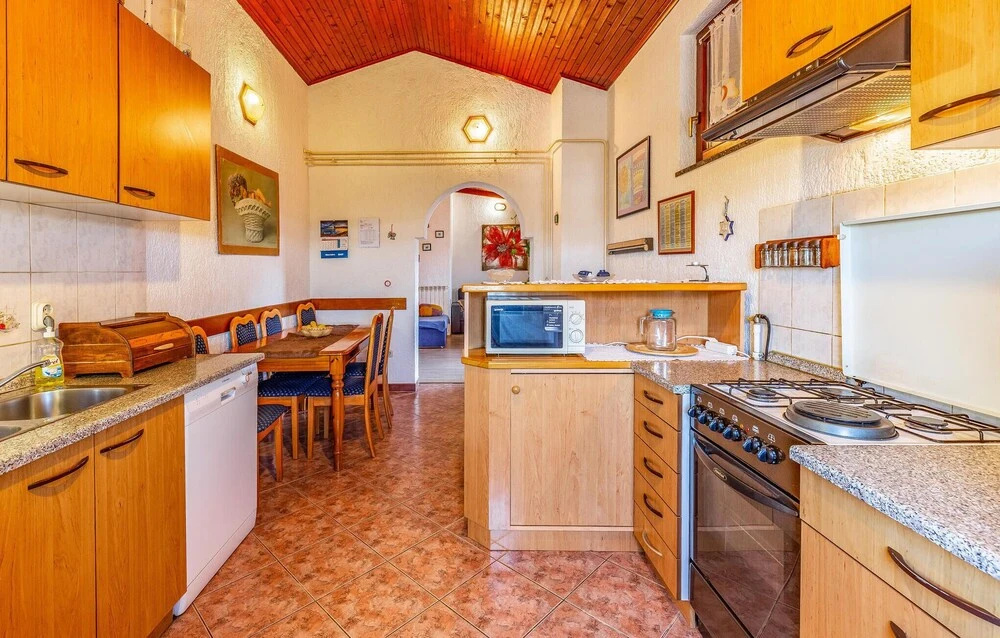 Amazing Home in Pula With Wifi and 2 Bedrooms