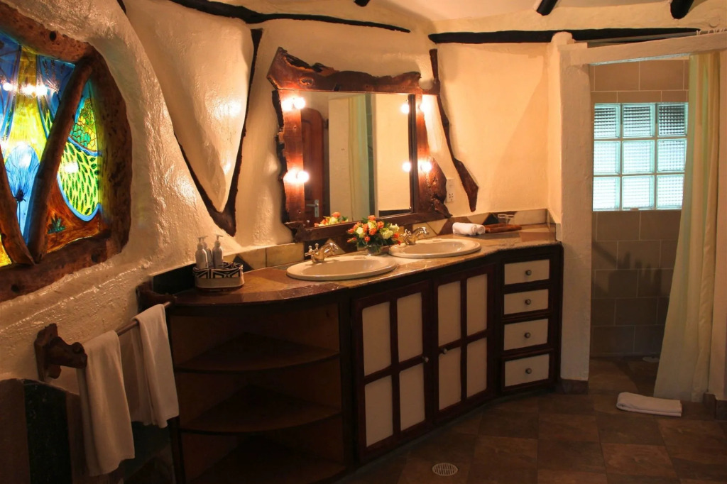 Rose Wood Lodge