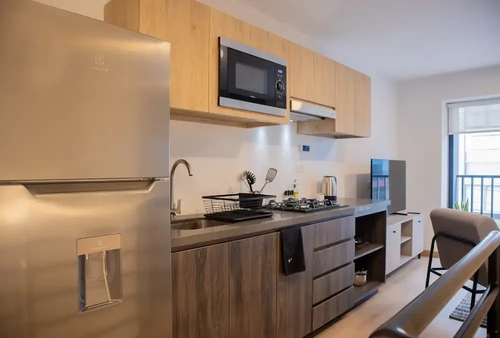 w Striking 1BR Duplex in Miraflores