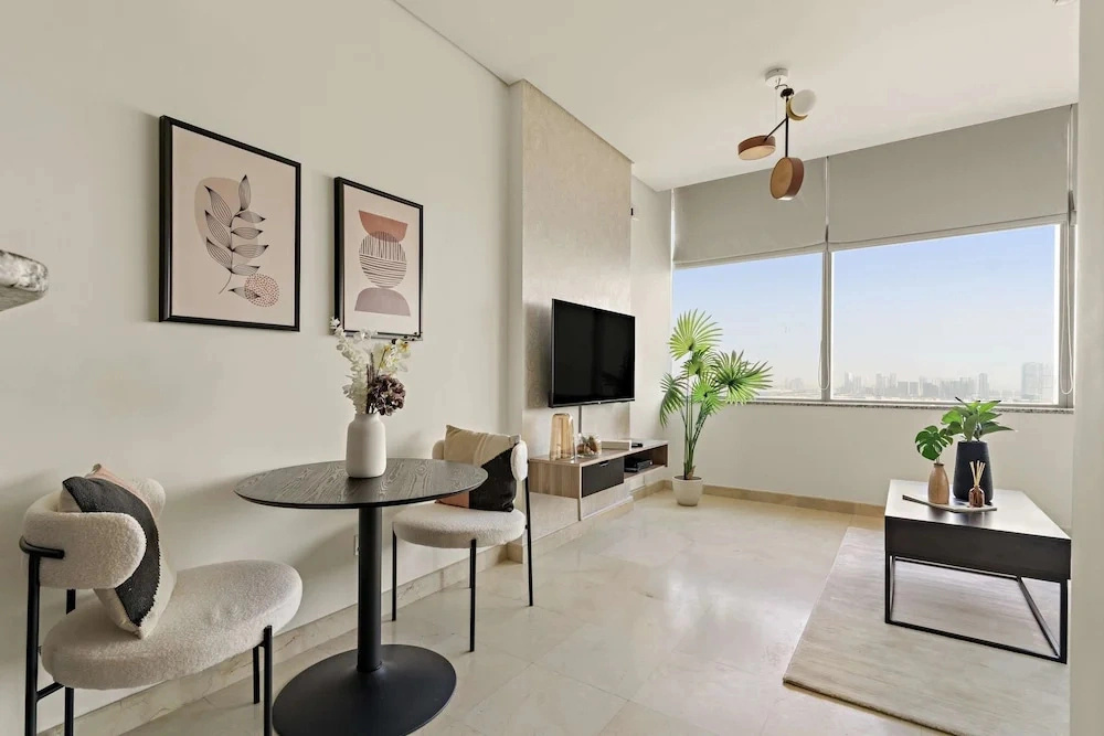 Silkhaus Modern Studio in Sky Gardens Tower Difc