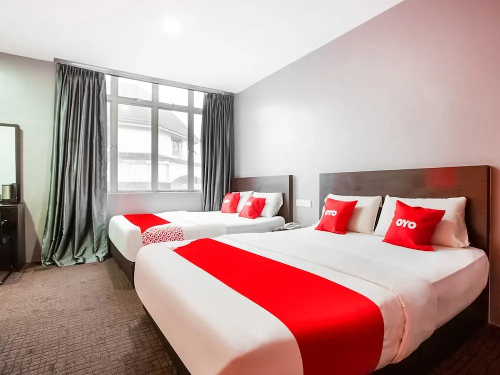 P Line Hotel