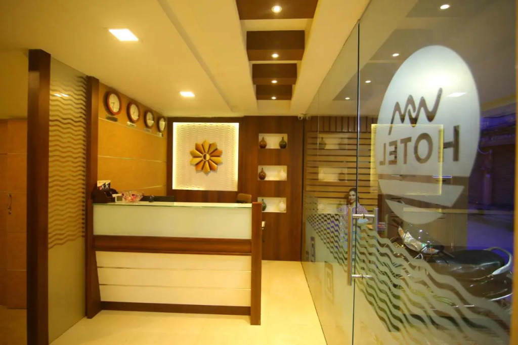 Hotel White Mount