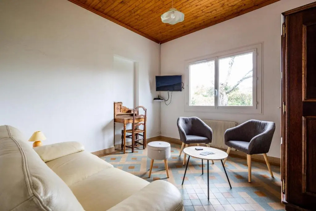 NOUVEAU maison avec jardin 10 couchages dans quartier calme