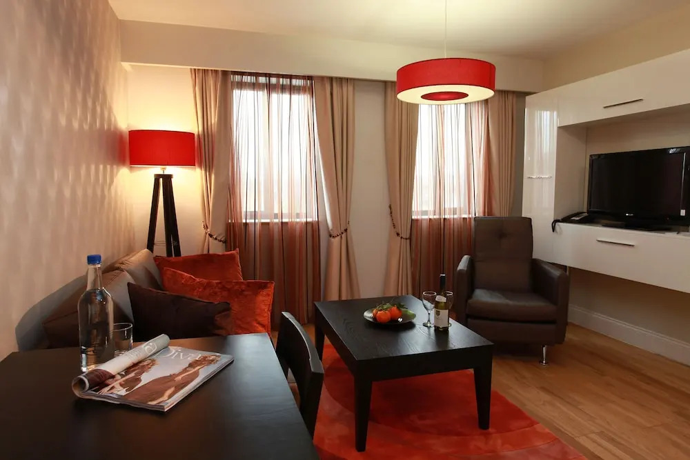 Best Western Maitrise Suites An Apartment Hotel