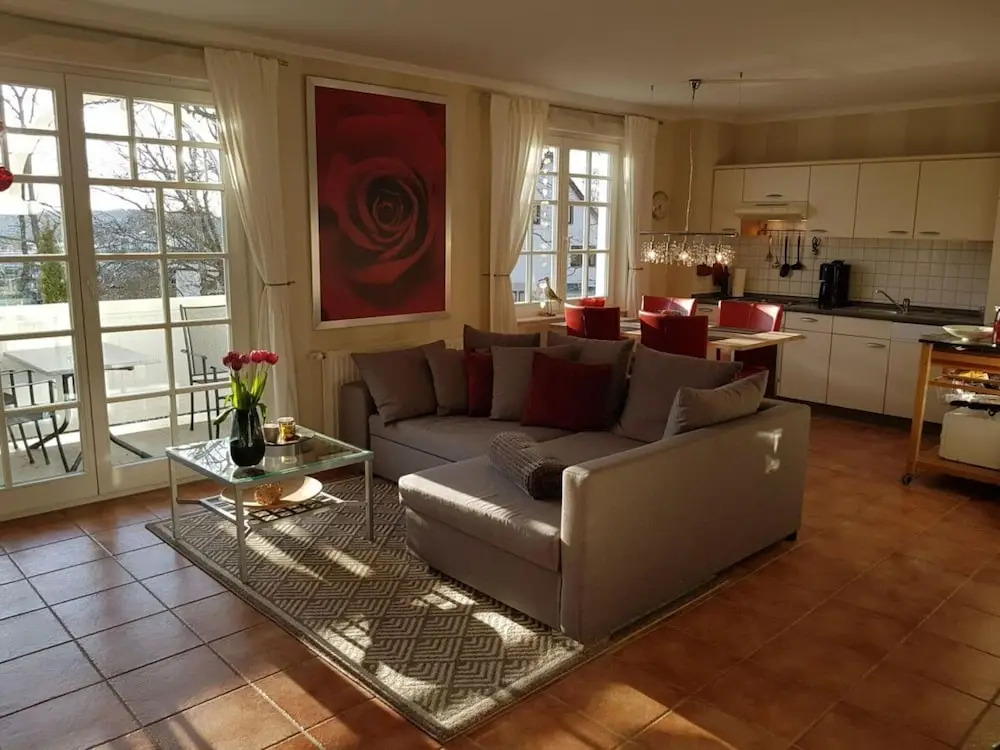 Modern Apartment Near Seabeach