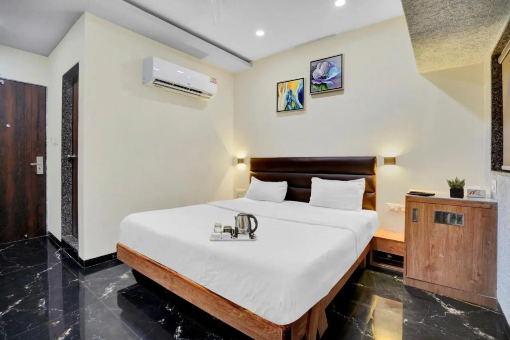 Hotel Pearl Residency