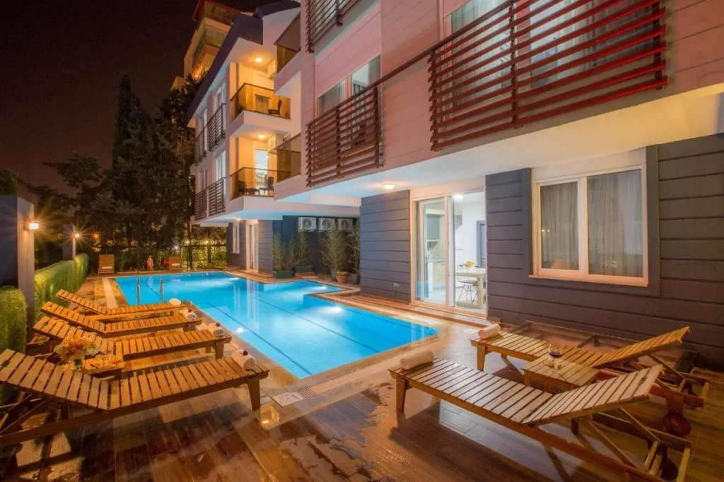 Elanis Suites