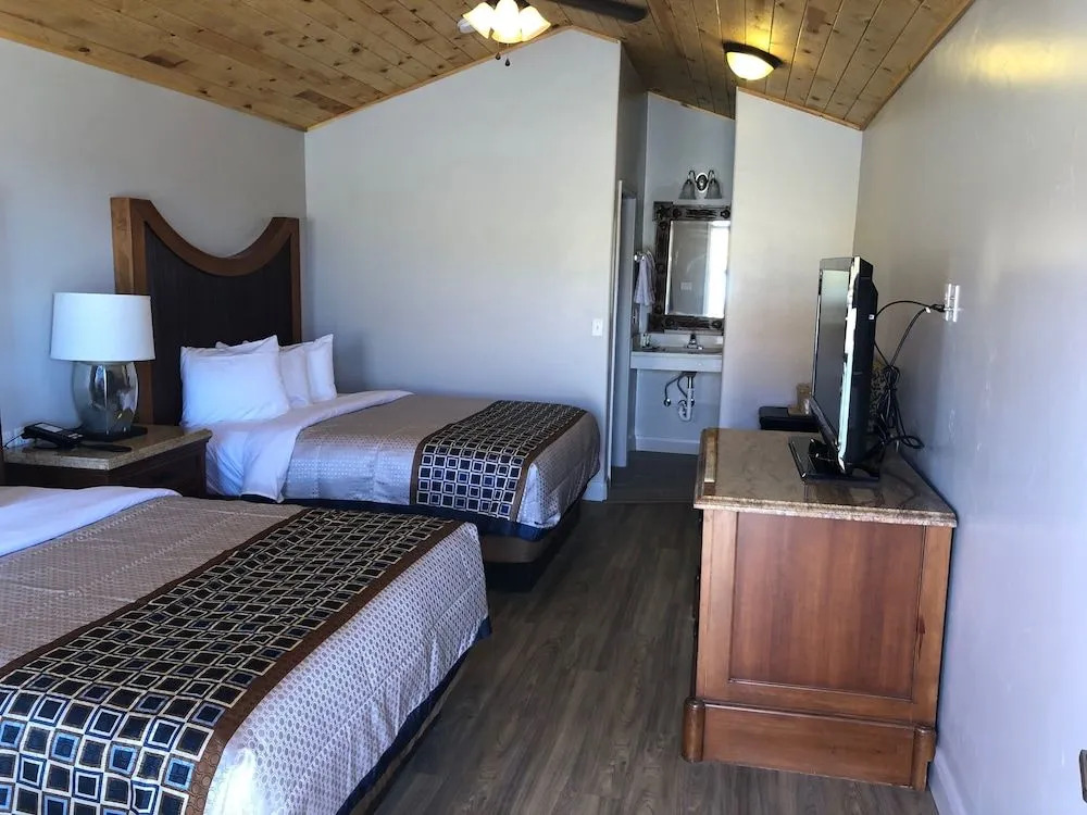 Red Canyon Cabins