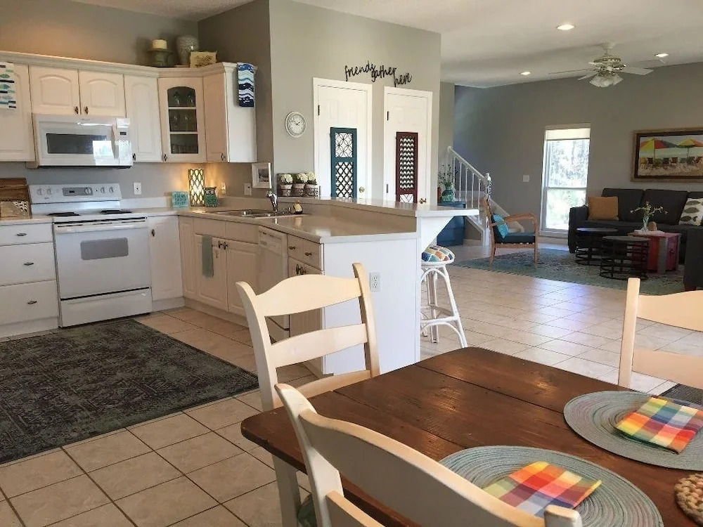 Never Settle Apartment 3 Bedroom