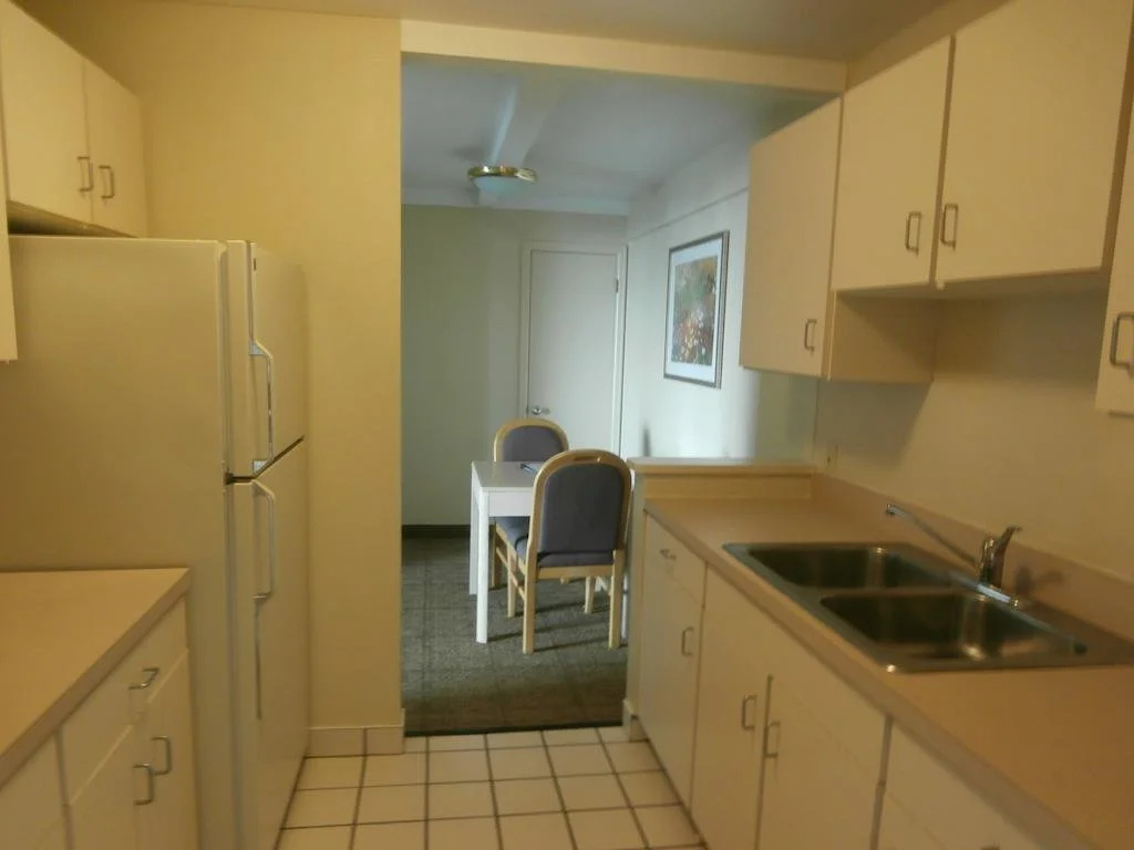 Clinton Inn & Suites