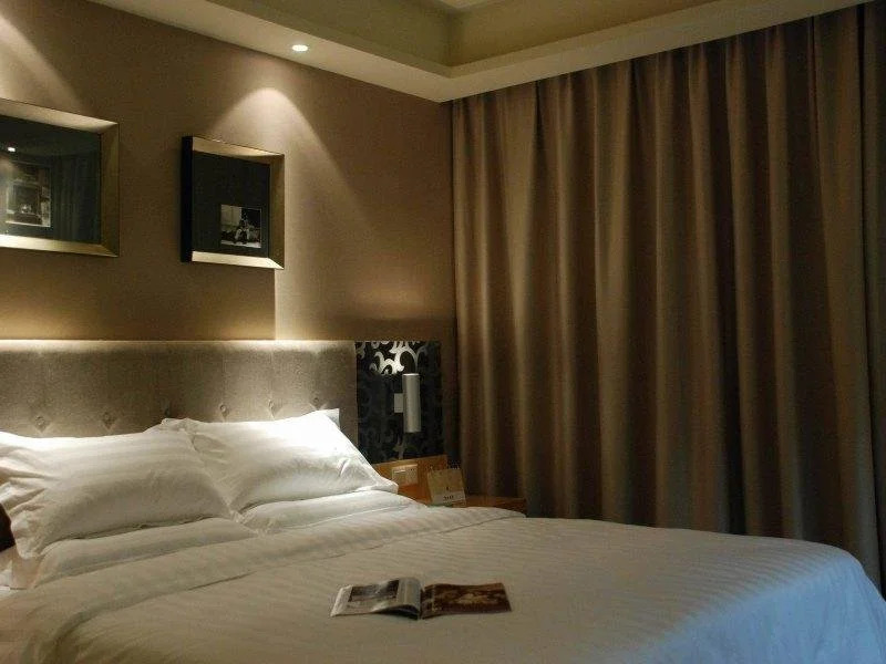 Degas Hotel Wuhan Jiefang Park Branch