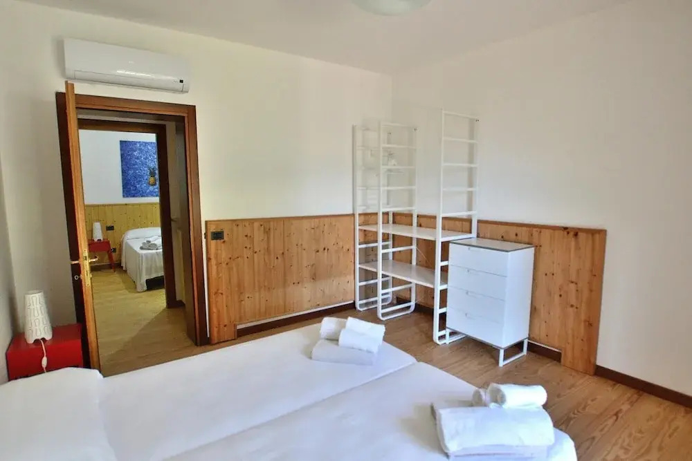 Villa Carducci - 6 Sleeps a c Villa in Pai di Torri del Benaco