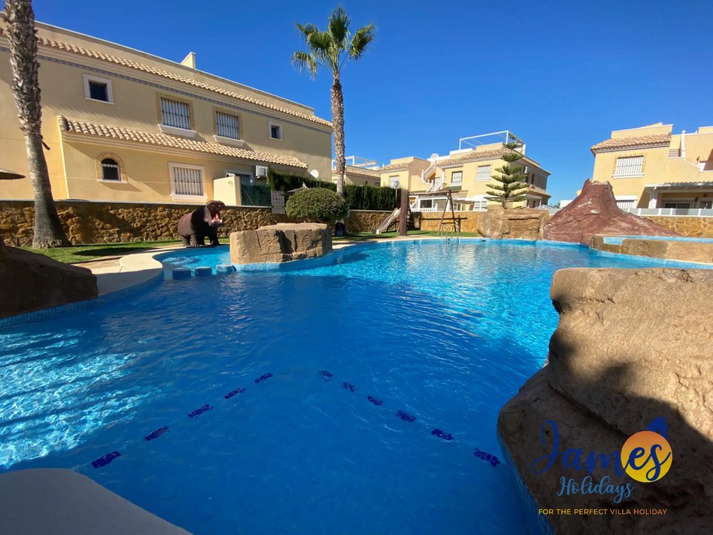 Brisa Golf II ground floor apartment with 2 comm pools EB6