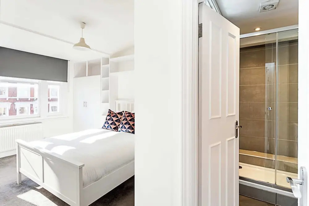 Three Bedroom Kensington Flat