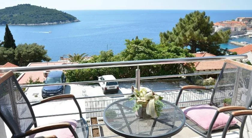 Villa Rosa - Ambassador