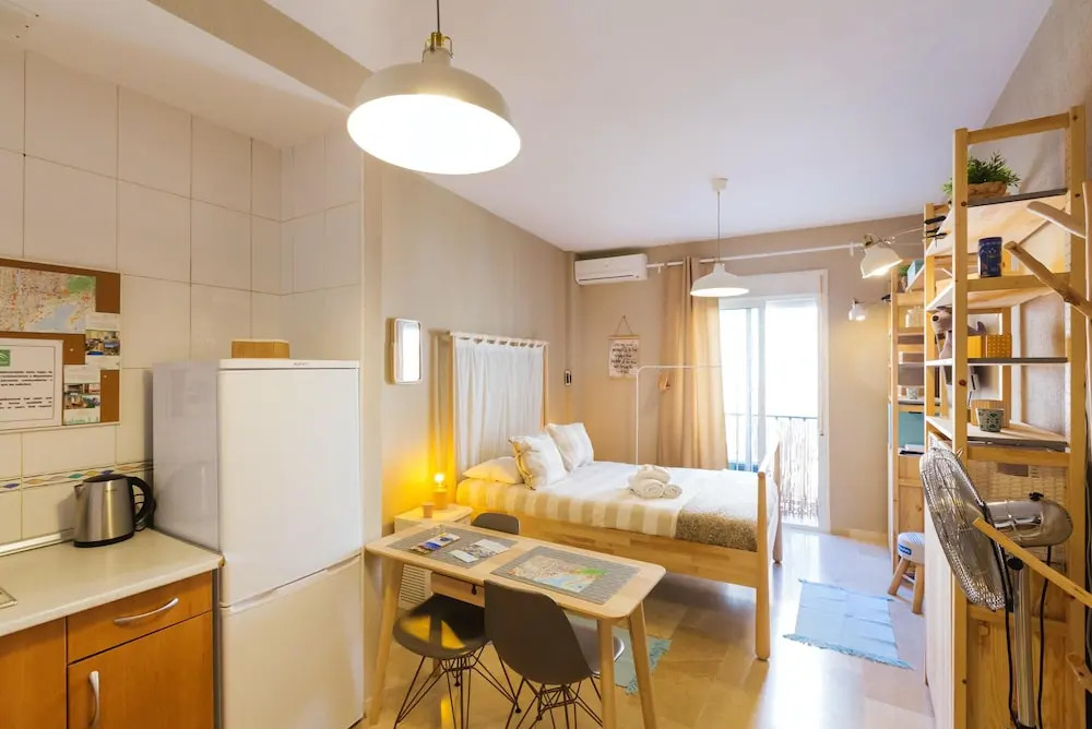 Studio in Málaga, With Wonderful City View, Balcony and Wifi Near the Beach