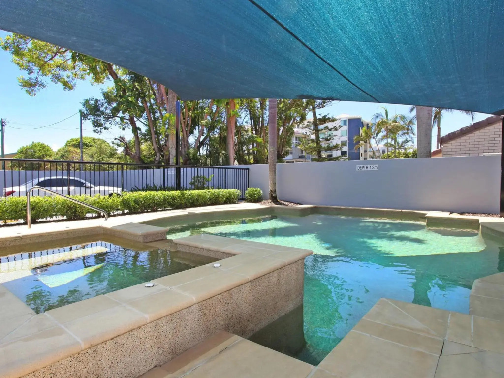 Kirribilli 13 - Two Bedroom Apartment with River View!