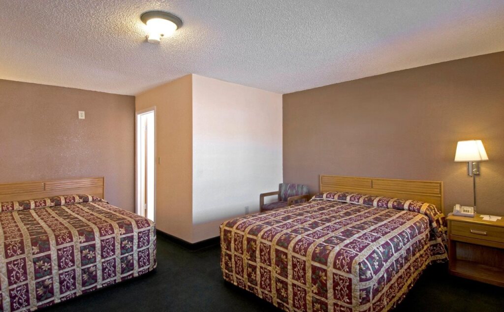Rim Country Inn - Self Serve Hotel