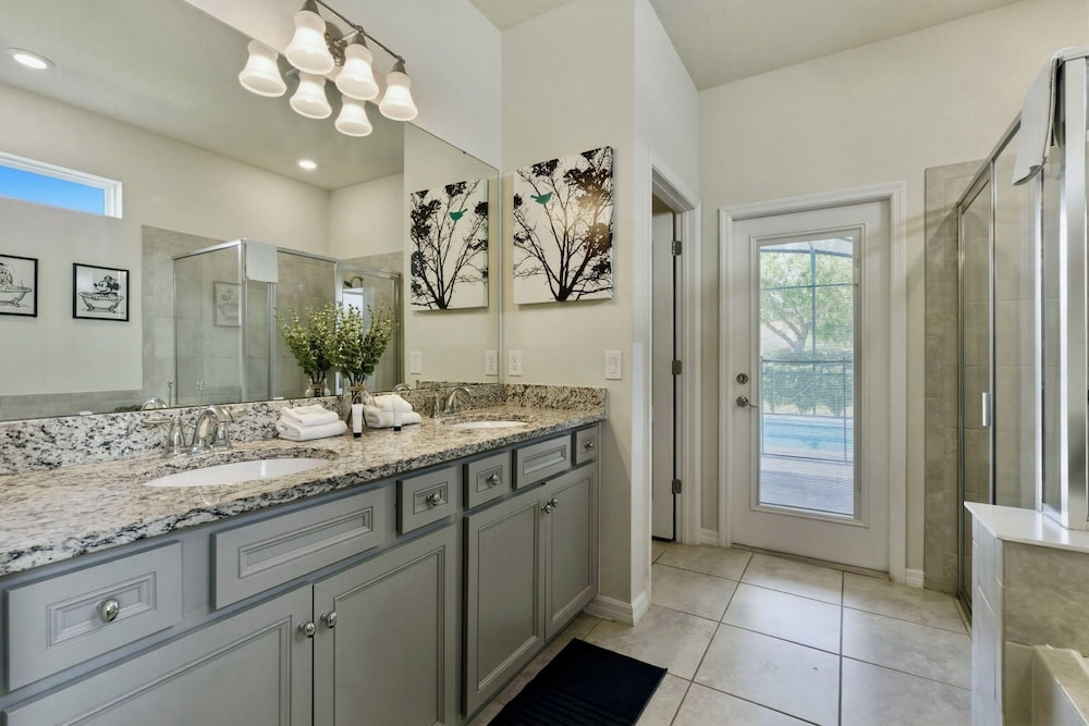 Enchanted Palms Villa 7BR w Private Pool