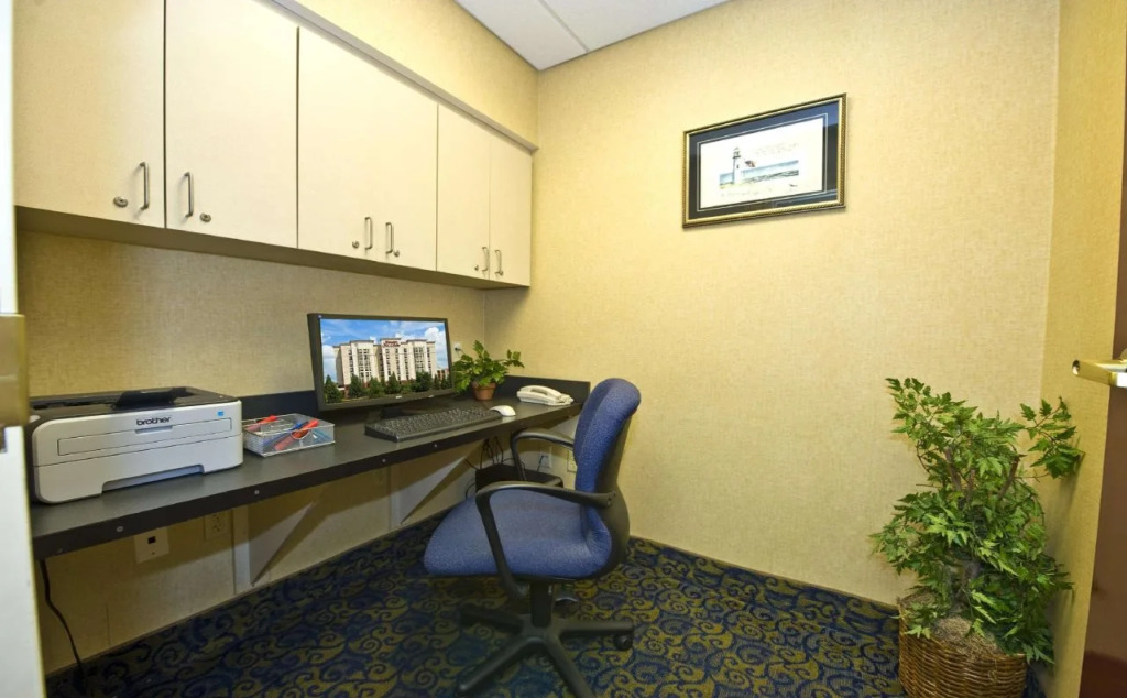 Hampton Inn & Suites-Atlanta Airport North-I-85