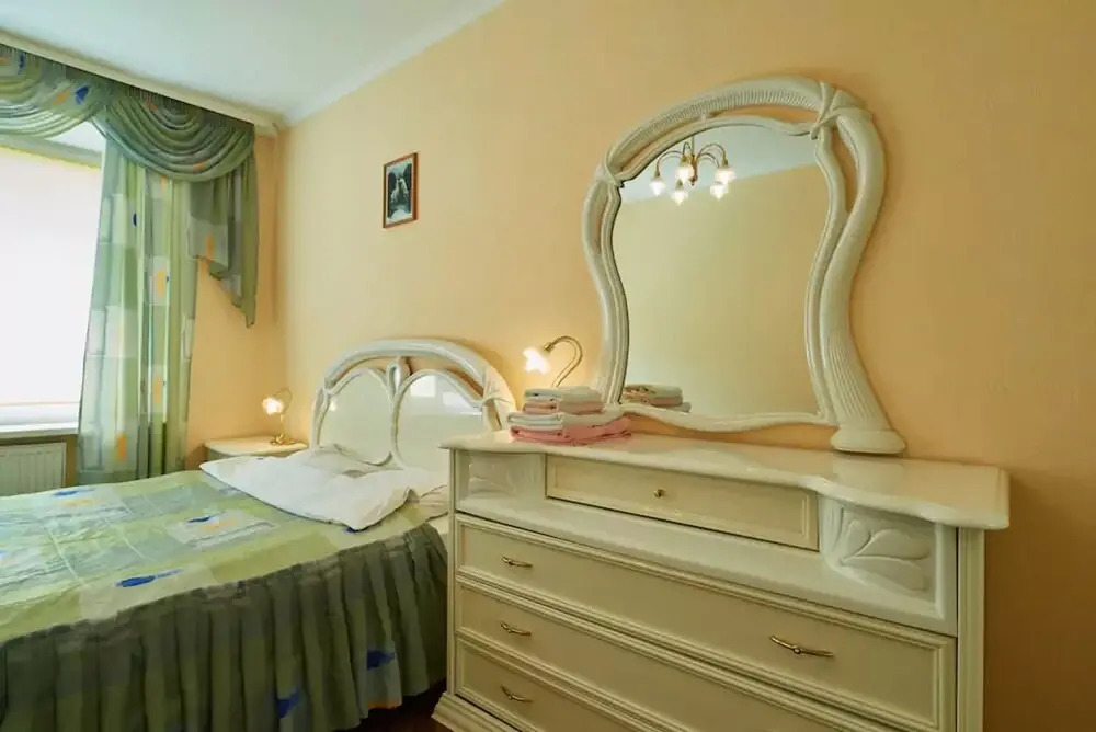 Home-Hotel Gonchara 47-49