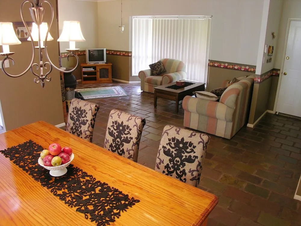 Apple Tree Cottage Montville