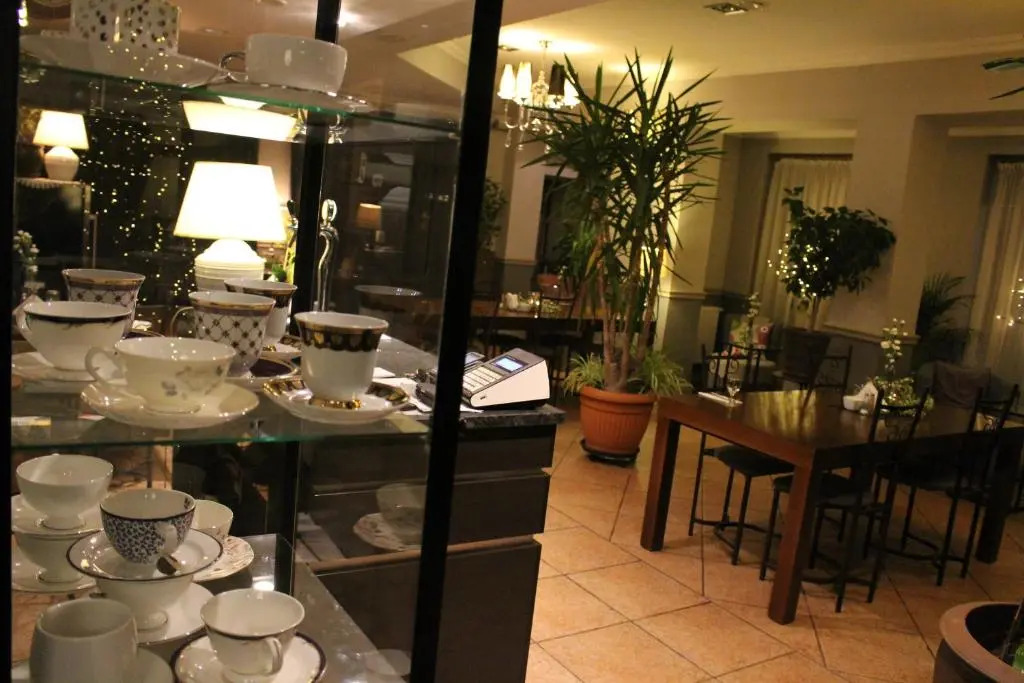 PIANO CAFE b&b