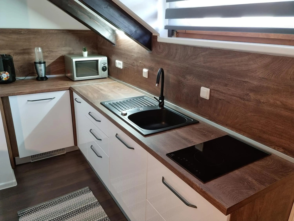 Apartments and Rooms Jerkovic