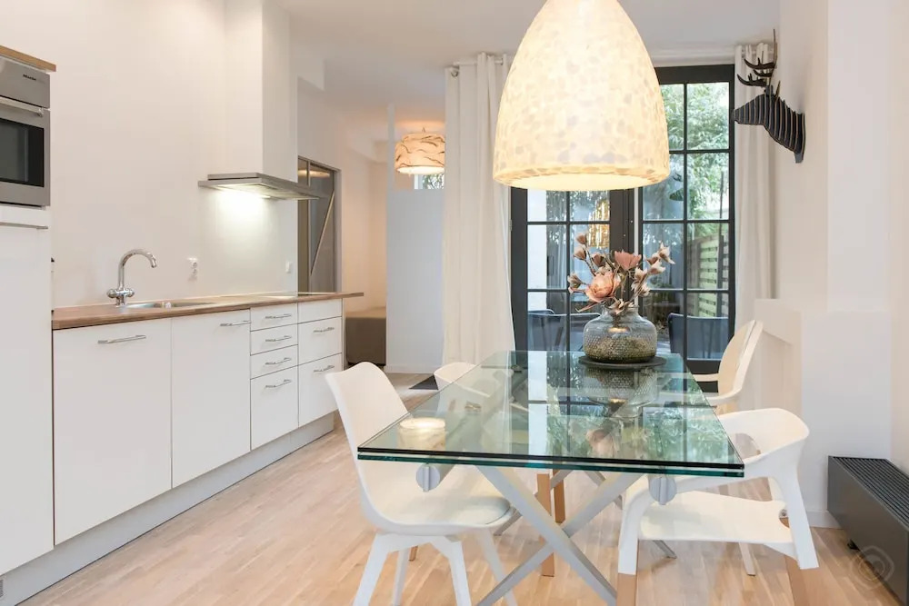 Trendy Canal Studio