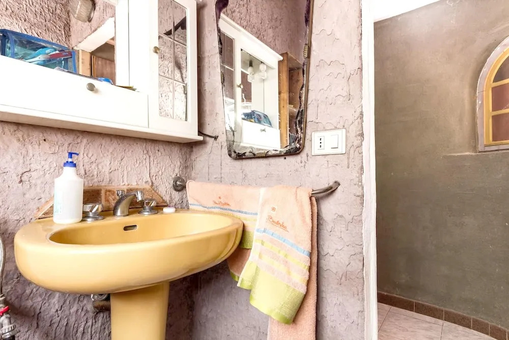 House With 3 Bedrooms in San Vito, With Enclosed Garden Near the Beach