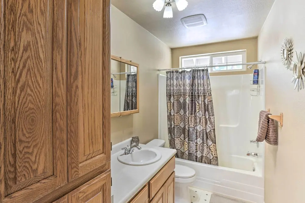 Private Pool & Game Room: Family Weaverville Gem
