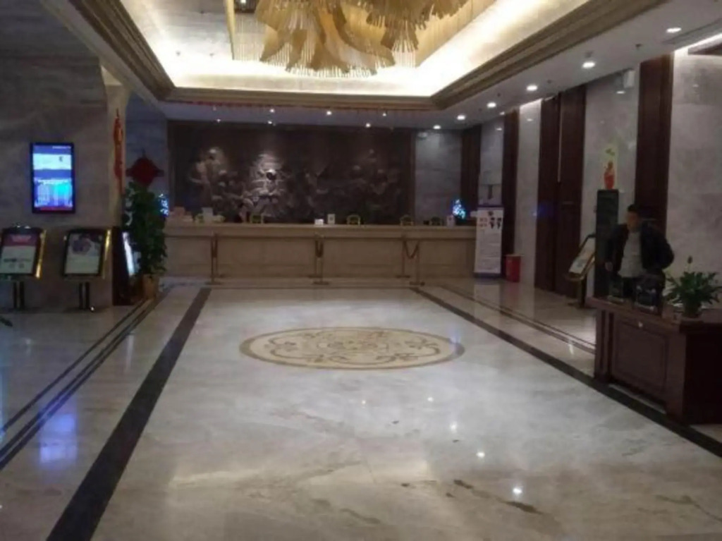 Zhendong Business Hotel