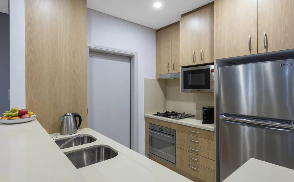 Meriton Suites Waterloo