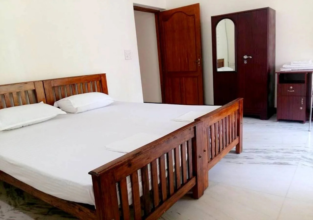 Nenas Inn