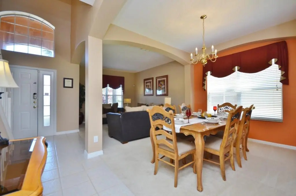 406 Solana 6 Bedrooms, 3 Bathrooms