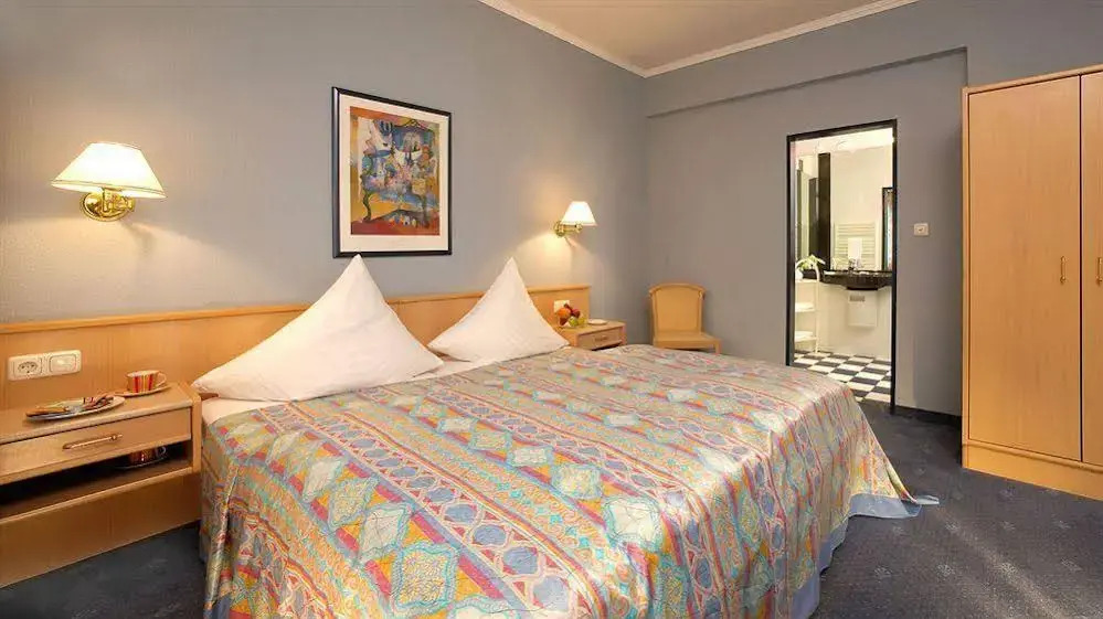 Bach Hotel
