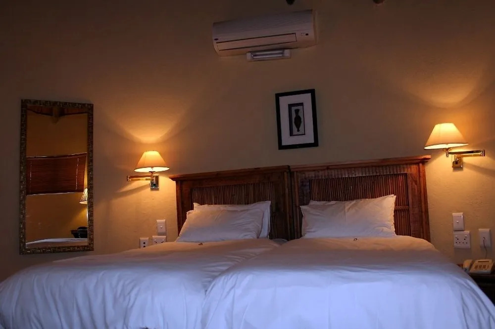 Kwena Chalets