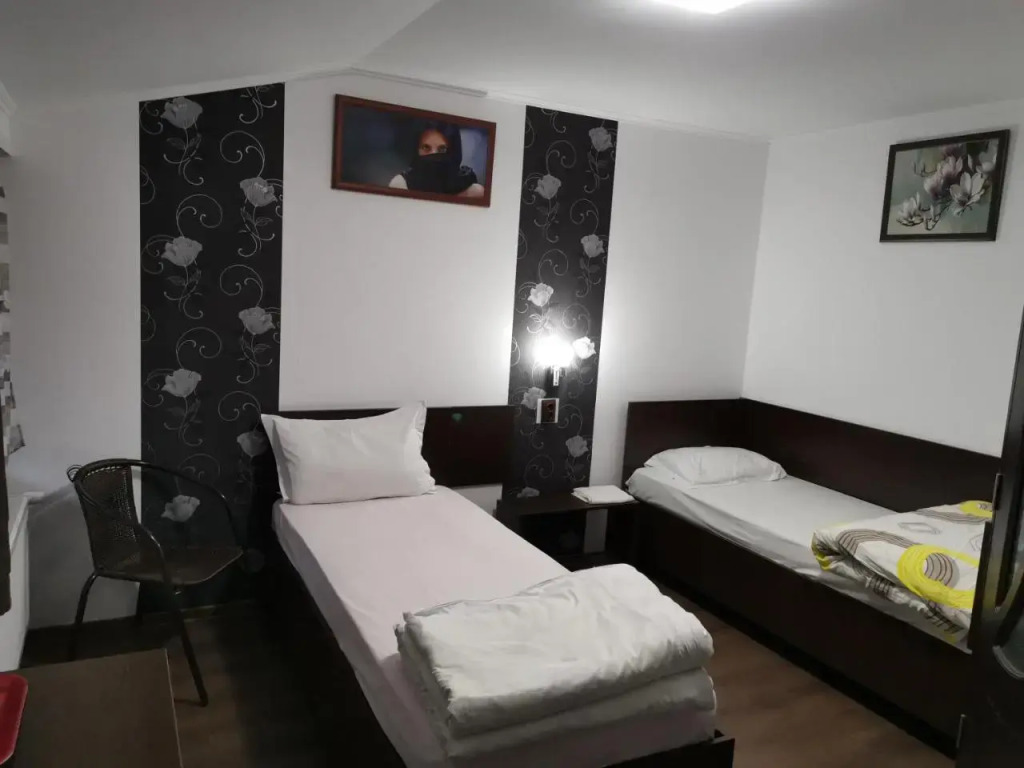 Joe Hostel