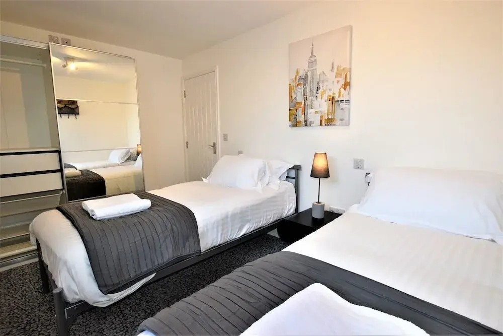 Your Apartment Brunel Loft - No 1