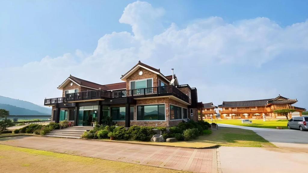 Hanok Pension Yongjang