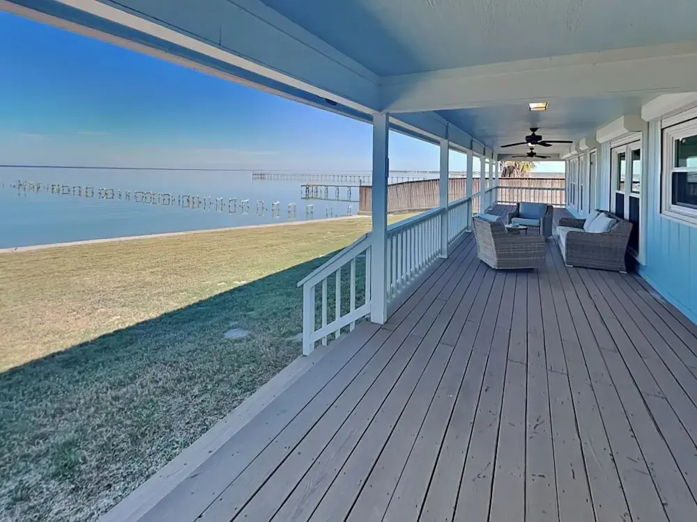 Getaway on the Bay