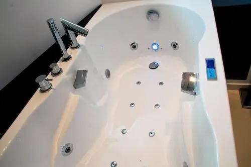 Le B. Suites, Chambres & Restaurant