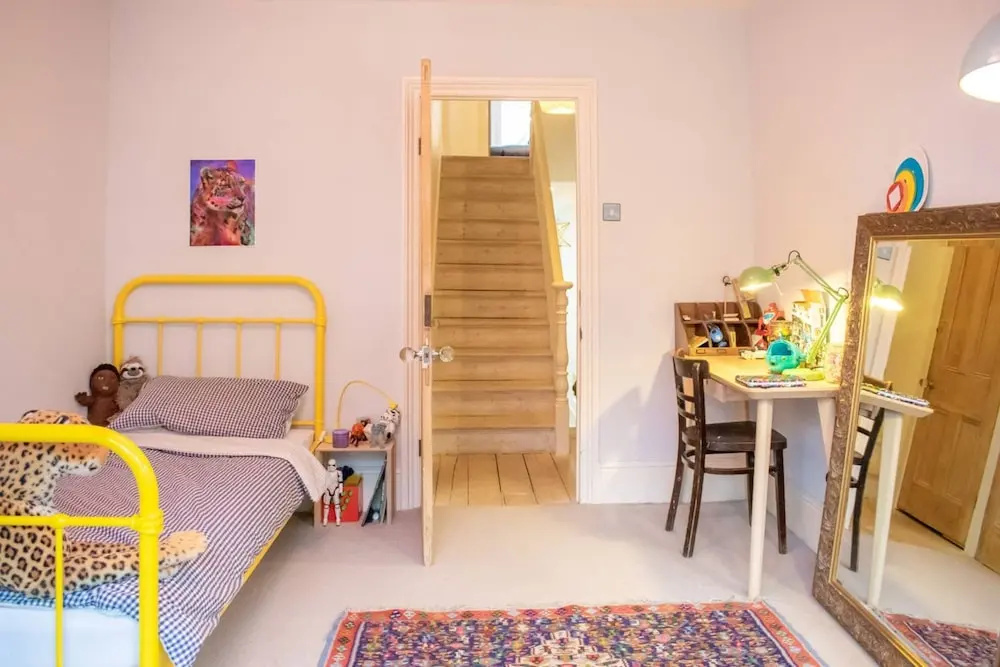 Stunning 5 Bedroom Family Home in East London