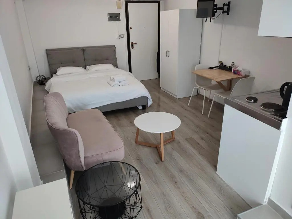 Dreamy Apartment City Center 5 thesbnbgr